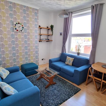 Southsea Escape - Coastal Holiday Apartment - 2 Double Bedrooms Portsmouth Kültér fotó